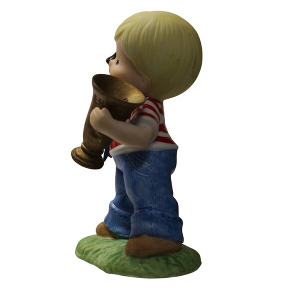 Coca-Cola Enesco "Three Cheers For A Friend Like You" Figurine 859583 Boy Trophy - Picture 3 of 7